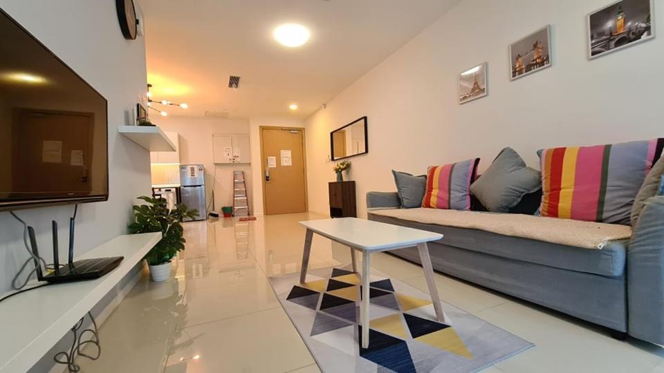 Suasana Jb At Jb Center Luxury Modern & Rustic 1Br Apt For Bussiness,Vacation Trips 新山 外观 照片