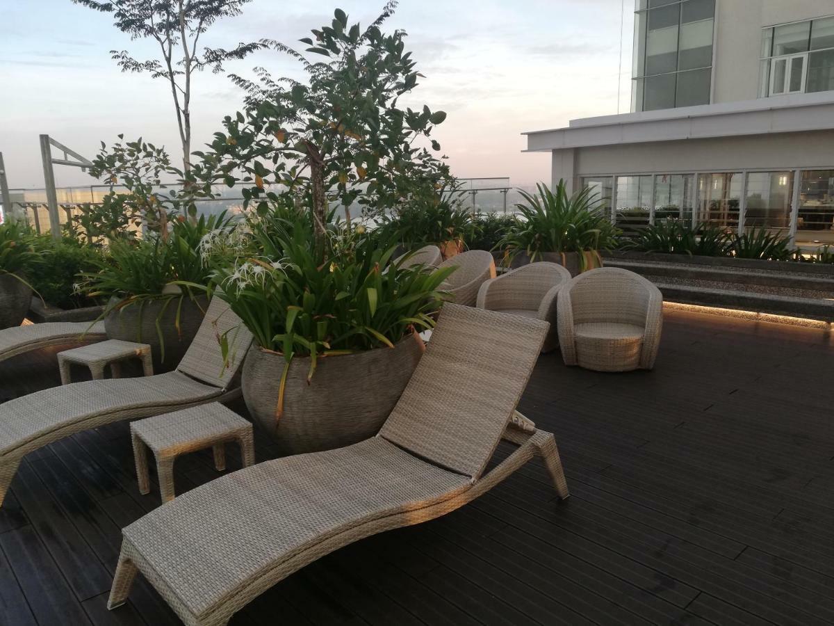 Suasana Jb At Jb Center Luxury Modern & Rustic 1Br Apt For Bussiness,Vacation Trips 新山 外观 照片